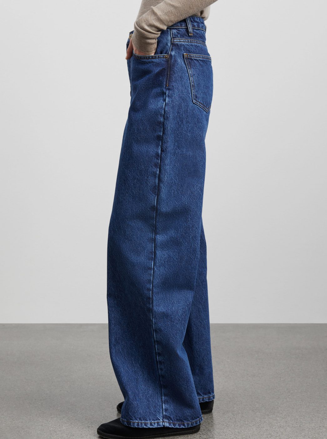 skall-studio-wide-leg-jeans-mid-blue-denim-2